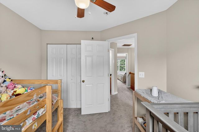 9438 BLACK HAWK CT, Manassas Park, VA 20111