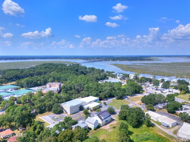 101 Ladys Island Commons, Lady's Island, SC 29907