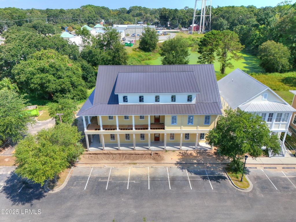 101 Ladys Island Commons, Lady's Island, SC 29907