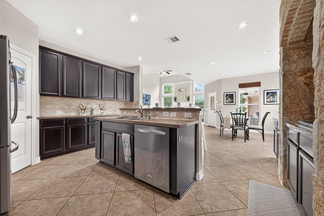 5703 Flagstone Pass Court, Sugar Land, TX 77479