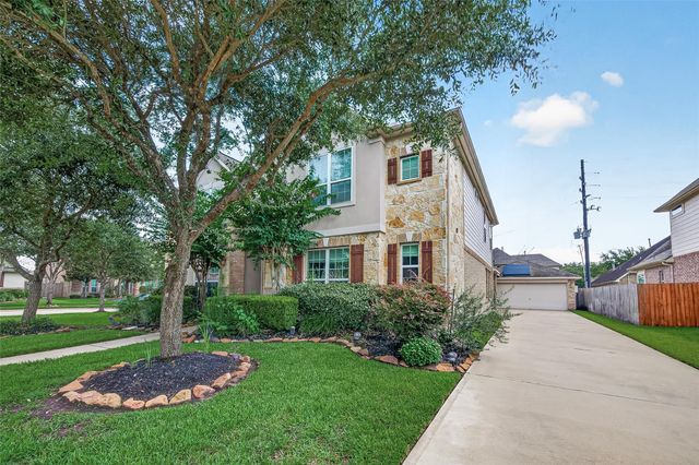 5703 Flagstone Pass Court, Sugar Land, TX 77479