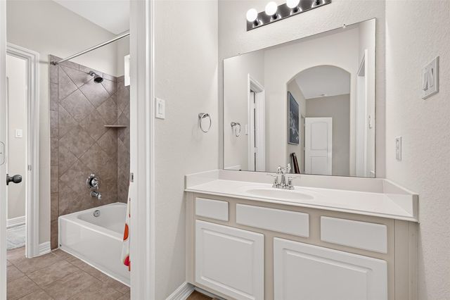 5703 Flagstone Pass Court, Sugar Land, TX 77479