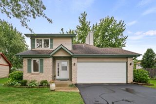 1570 Monterey Court, Gurnee, IL 60031