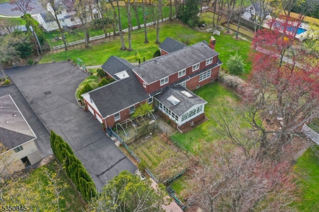 15 Ridgeway Ave, West Orange Twp., NJ 07052
