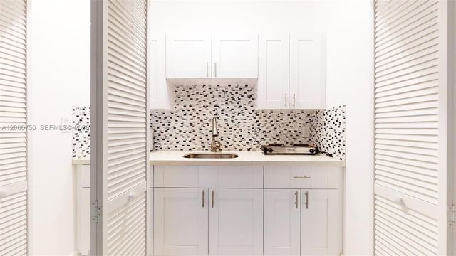 16247 SW 92nd Ter B, Miami, FL 33196