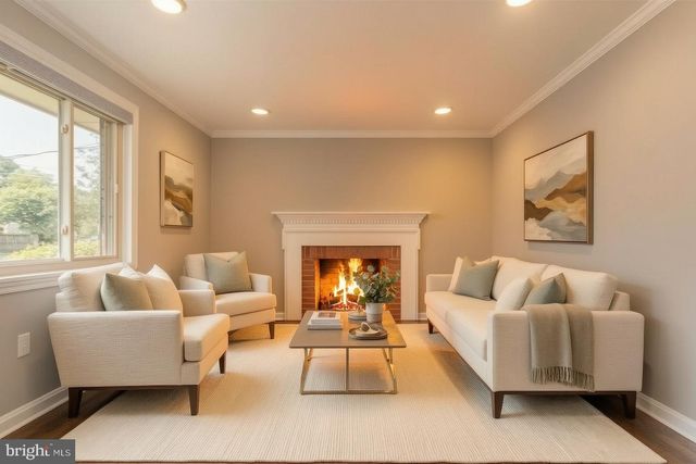 6630 S KINGS HWY, Alexandria, VA 22306