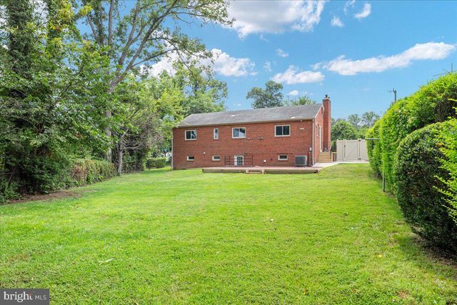 6630 S KINGS HWY, Alexandria, VA 22306