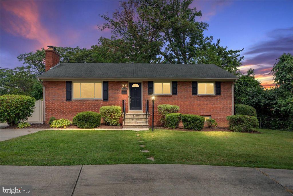 6630 S KINGS HWY, Alexandria, VA 22306