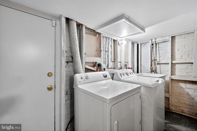 909 DECATUR ST NW, Washington, DC 20011