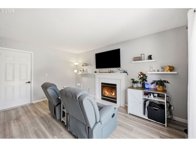 51673 Se 3RD St, Scappoose, OR 97056