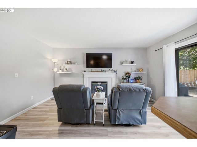 51673 Se 3RD St, Scappoose, OR 97056