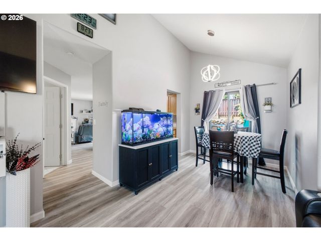 51673 Se 3RD St, Scappoose, OR 97056