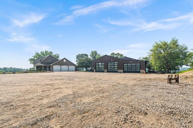 8785 E 275th Street, Elko New Market, MN 55020