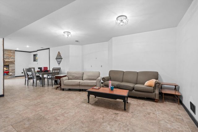 8785 E 275th Street, Elko New Market, MN 55020