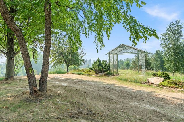 8785 E 275th Street, Elko New Market, MN 55020