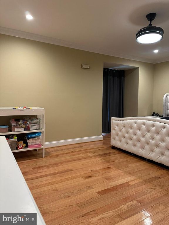 Image 6 of property listing at 11155 COLUMBIA PIKE #58, Silver Spring, MD 20901