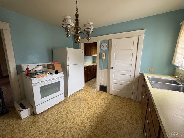 1757 Burnham Drive, Saginaw, MI 48602