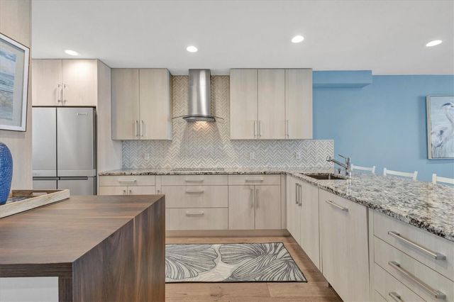 1145 GULF OF MEXICO DR 603, Longboat Key, FL 34228