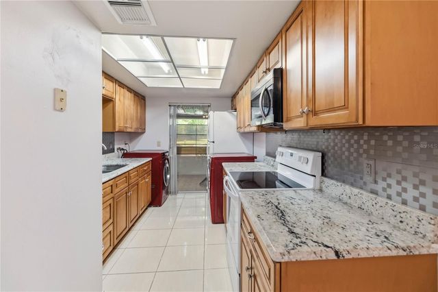 74 S MARBRISA WAY, Kissimmee, FL 34743