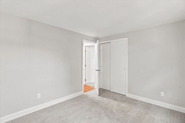 13 Cross Street 11, Chelmsford, MA 01863