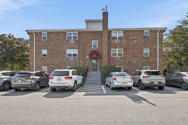 13 Cross Street 11, Chelmsford, MA 01863