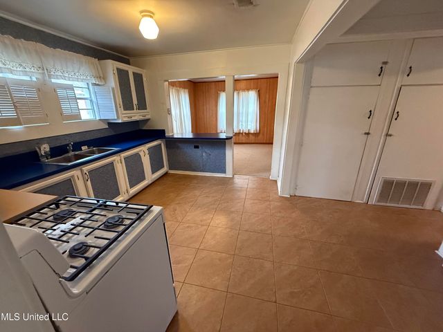 106 Dearman Avenue, Long Beach, MS 39560