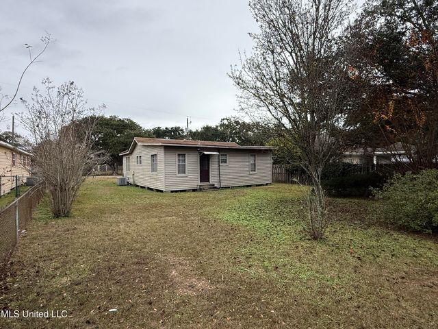 106 Dearman Avenue, Long Beach, MS 39560