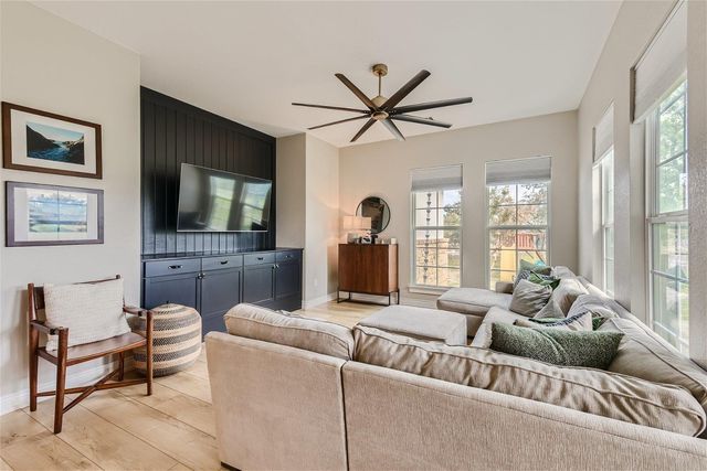 113 Vista View Trail TRL, Spicewood, TX 78669