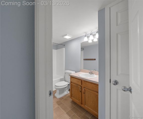 101 Fieldcrest St 204, Ann Arbor, MI 48103