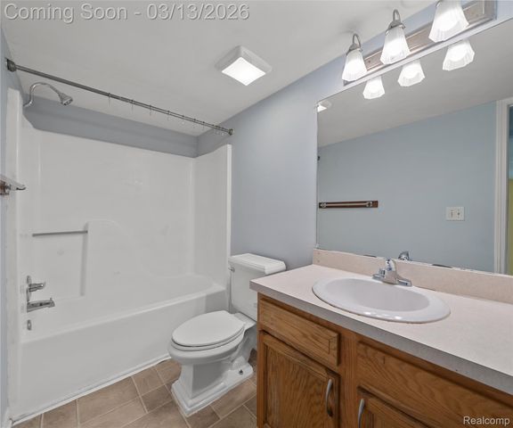 101 Fieldcrest St 204, Ann Arbor, MI 48103