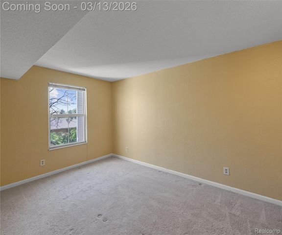 101 Fieldcrest St 204, Ann Arbor, MI 48103