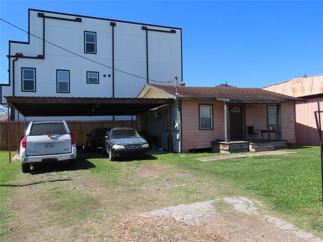 4235 Elmwood Street, Houston, TX 77051