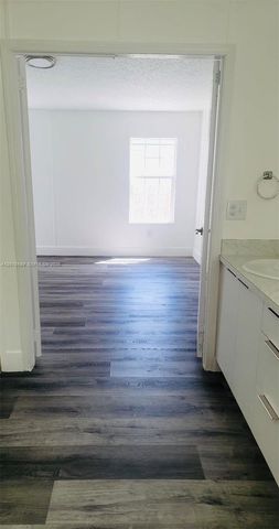 220 NE 12th Avenue 72, Homestead, FL 33030