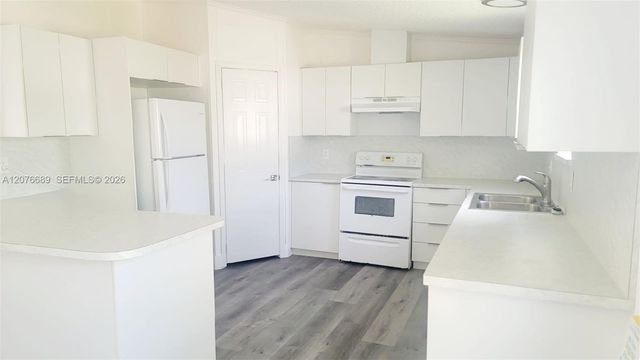 220 NE 12th Avenue 72, Homestead, FL 33030