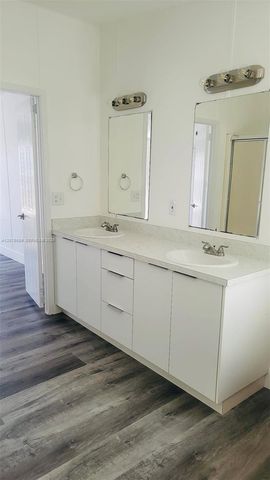 220 NE 12th Avenue 72, Homestead, FL 33030