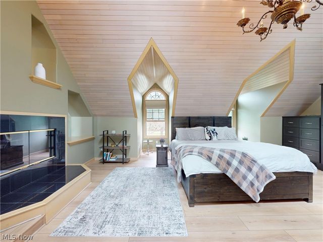 11205 Hampton Ridge Drive, Chardon, OH 44024