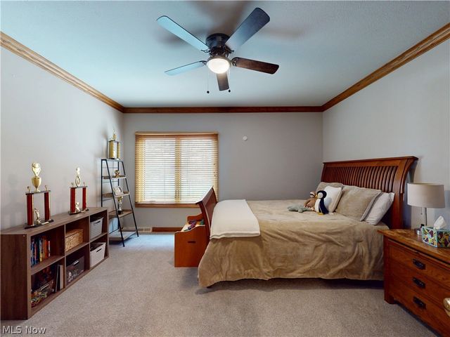 11205 Hampton Ridge Drive, Chardon, OH 44024