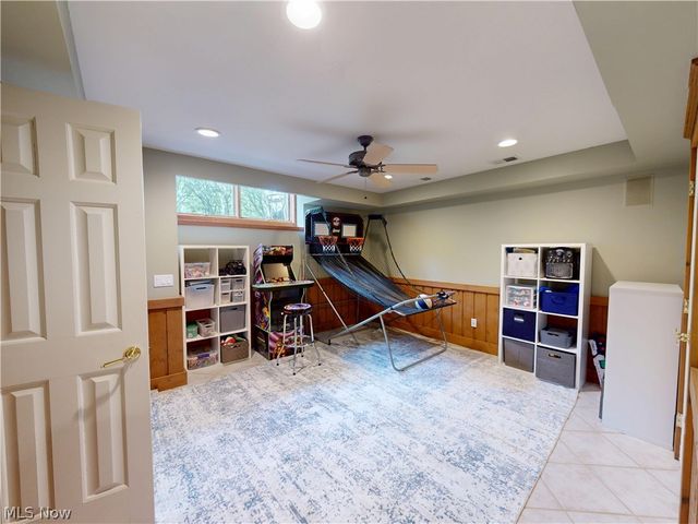 11205 Hampton Ridge Drive, Chardon, OH 44024