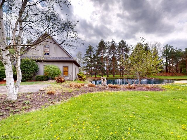 11205 Hampton Ridge Drive, Chardon, OH 44024