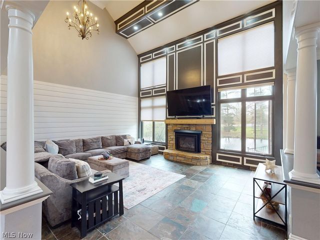 11205 Hampton Ridge Drive, Chardon, OH 44024