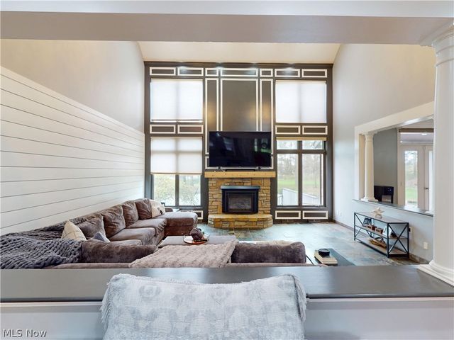 11205 Hampton Ridge Drive, Chardon, OH 44024