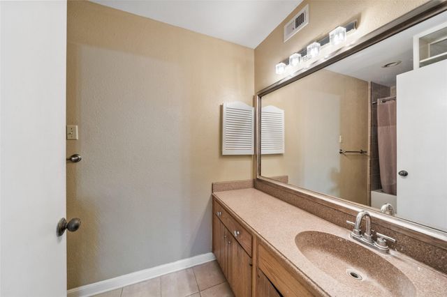15575 Marina Drive 123A, Conroe, TX 77356