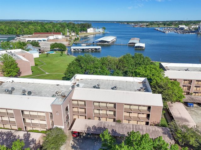 15575 Marina Drive 123A, Conroe, TX 77356
