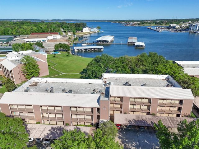 15575 Marina Drive 123A, Conroe, TX 77356
