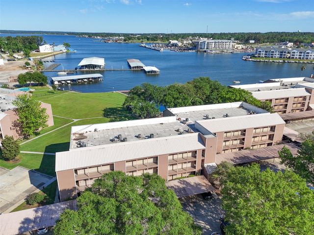 15575 Marina Drive 123A, Conroe, TX 77356