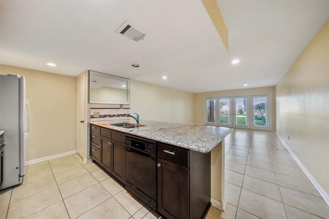 15575 Marina Drive 123A, Conroe, TX 77356