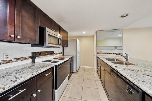 15575 Marina Drive 123A, Conroe, TX 77356