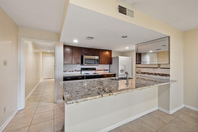 15575 Marina Drive 123A, Conroe, TX 77356