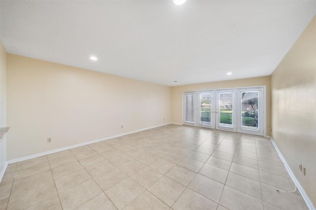 15575 Marina Drive 123A, Conroe, TX 77356