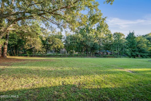 5617 Frederick Drive, Beaufort, SC 29906